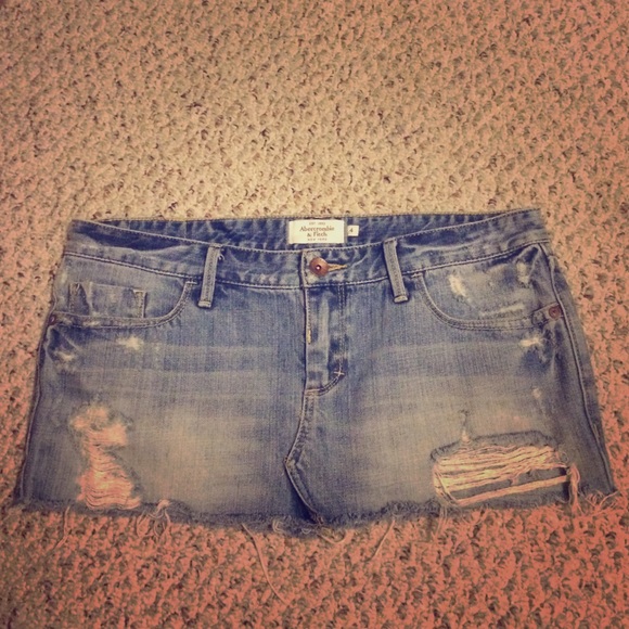 Skirt size 4