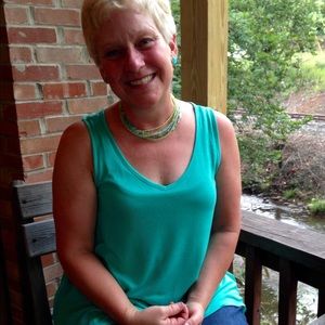 Meet your Posher, Joan