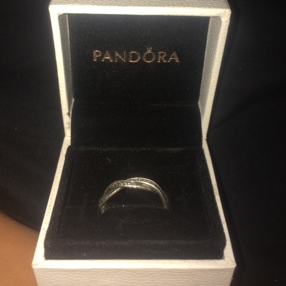 Pandora "twist" ring