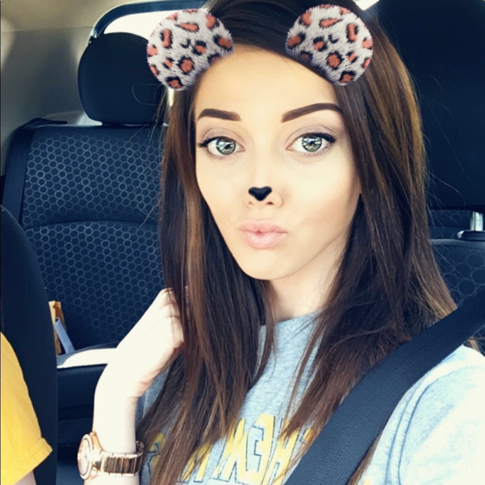 Meet your Posher, Cora