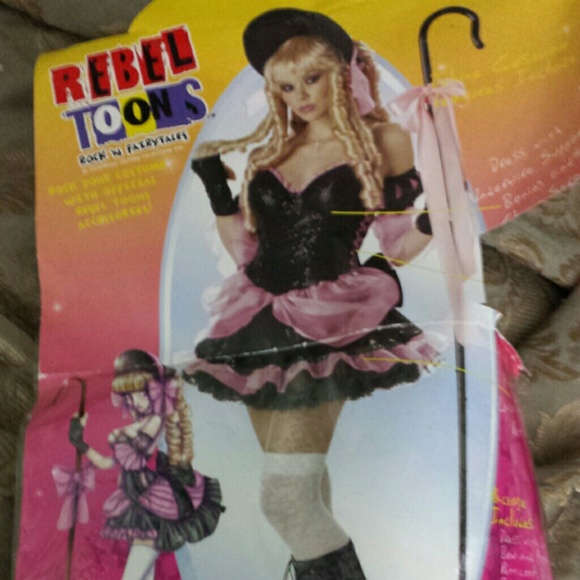 Little Bo Peep Halloween costume