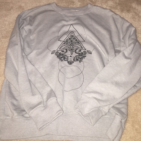 Grey sweatshirt with design💖 - Picture 2 of 2