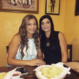 Meet your Posher, Alexis