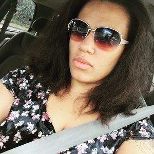 Meet your Posher, Marissa
