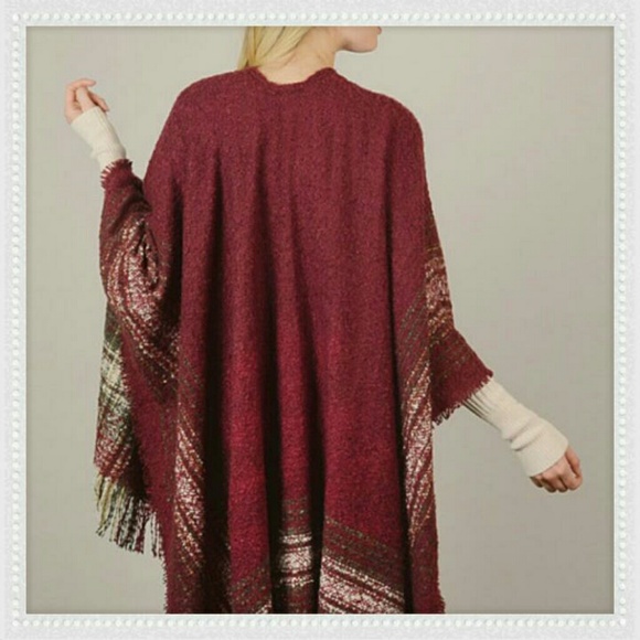 Fringe Poncho - Picture 3 of 4