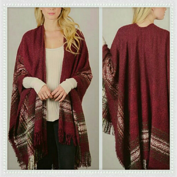 Fringe Poncho - Picture 4 of 4