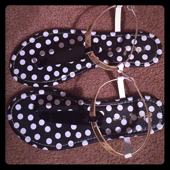 Rue 21 Etc! Sandal - Picture 1 of 4