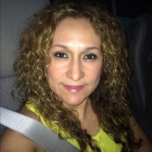 Meet your Posher, Sandra