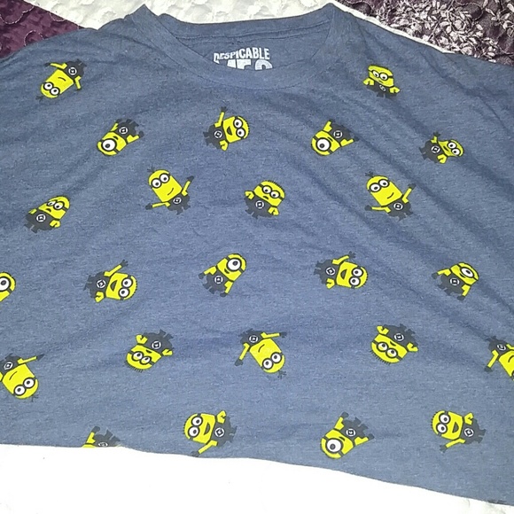 Minions 2x shirt... Unisex