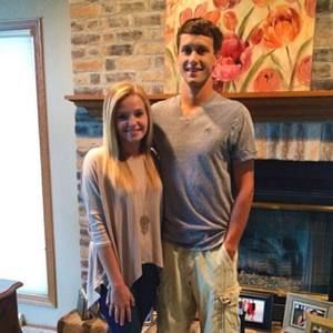 Meet your Posher, Courtney