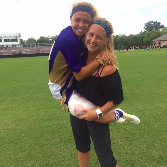 Meet your Posher, Alyssa