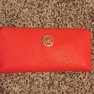 Gently used Michael Kors wallet!