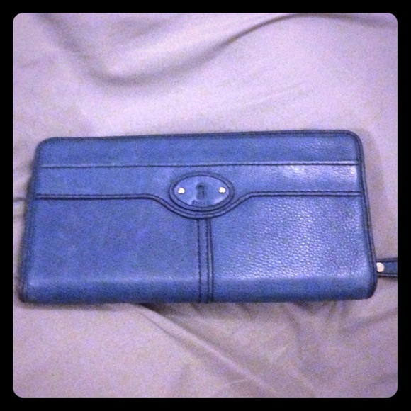Authentic new leather Fossil wallet