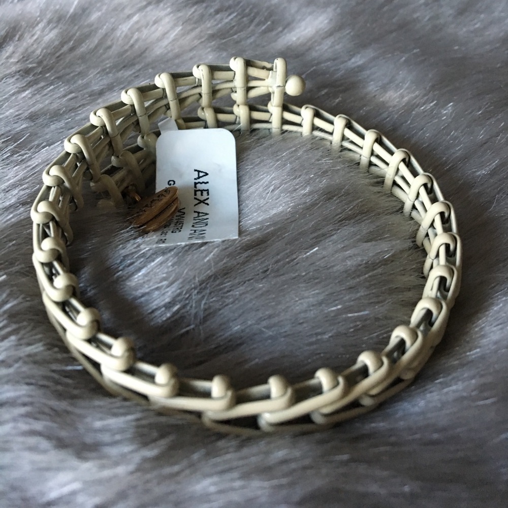 RETIRED Alex & Ani Gypsy Lace