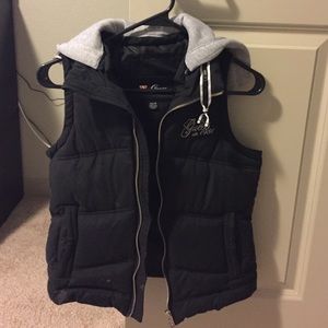 Guess puffy vest with hoodie
