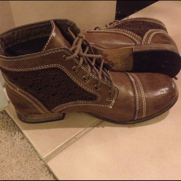Rustic Boots with lace