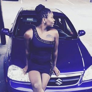 Meet your Posher, Tiara