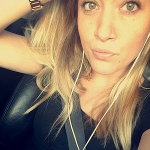 Meet your Posher, Alicia