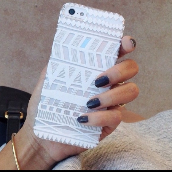 💎White Aztec iPhone 6 case💎