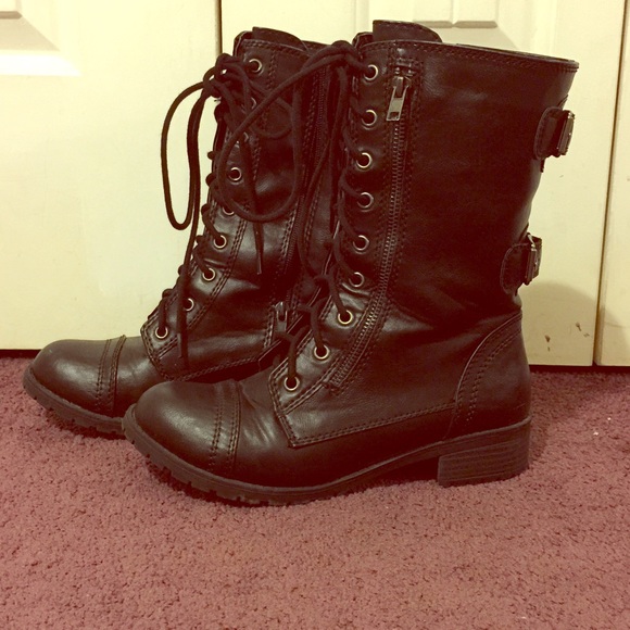 Black Boots