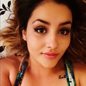 Meet your Posher, Marcela