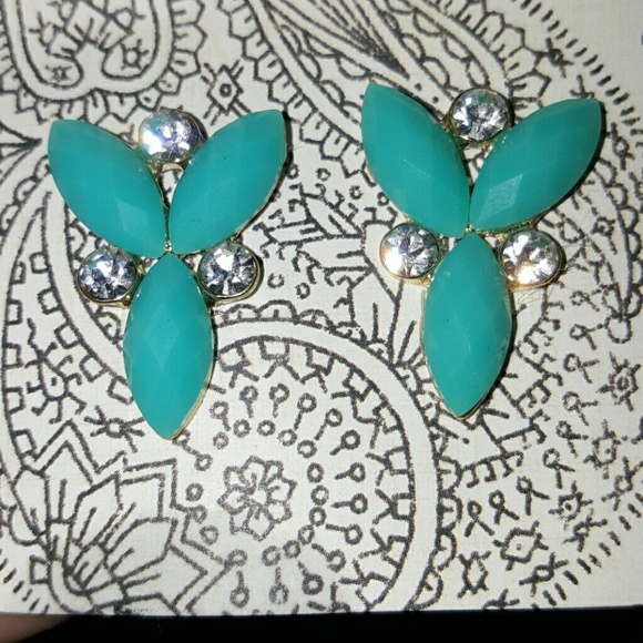 Turquoise statement earrings!nwt - Picture 2 of 3