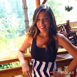 Meet your Posher, Lara