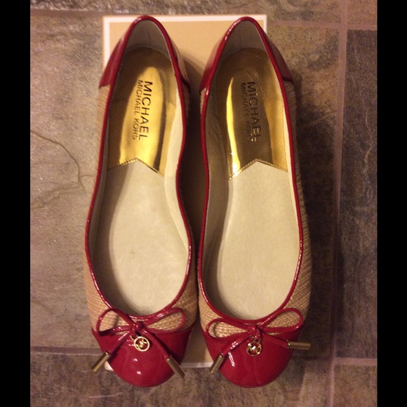 NEW Michael Kors flat - red & straw - Picture 2 of 3