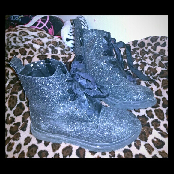 Youth Boots