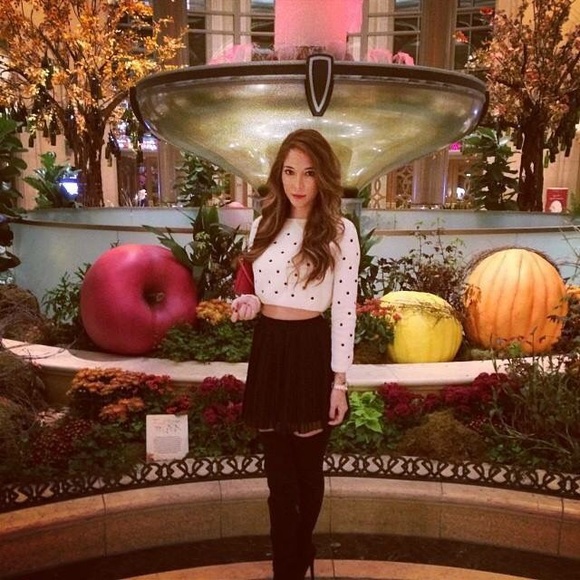 Meet your Posher, Denay - Picture 1 of 1