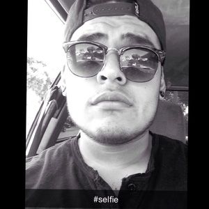 Meet your Posher, Luis