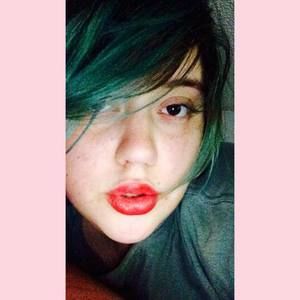 Meet your Posher, Tessa lara