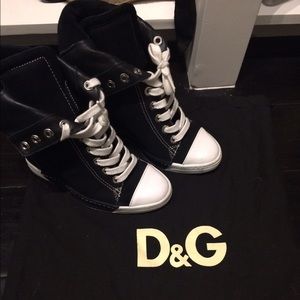 D&G sneaker wedge
