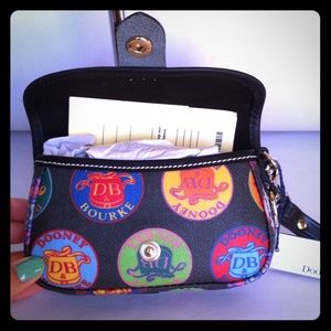 Dooney & Bourke Black Medallion Grafica Wristle