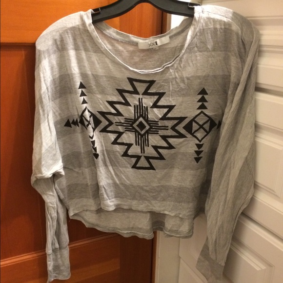Forever 21 grey long sleeve tee