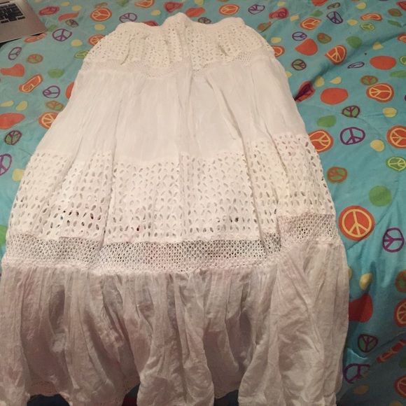 Long white floral Skirt