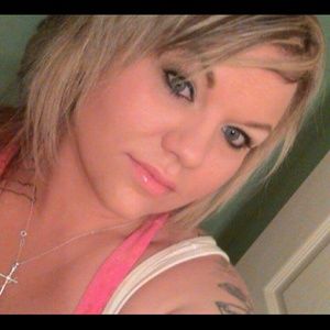 Meet your Posher, Alecia