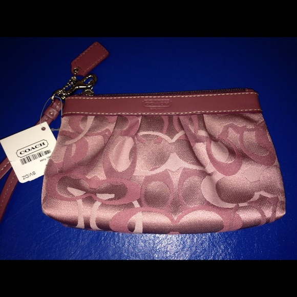 Coach Clutches & Wallets - NWT Dusty Rose Coach wristlet