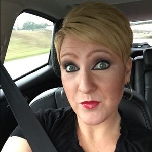 Meet your Posher, Kellie