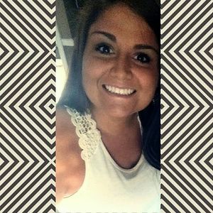 Meet your Posher, Vanessa