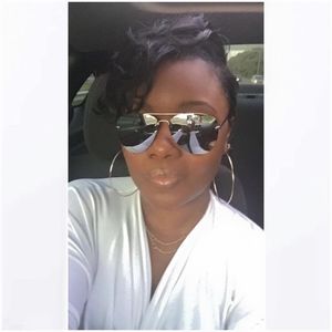 Meet your Posher, Keisha