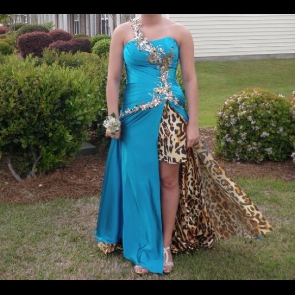 Prom Dress - Picture 2 of 3