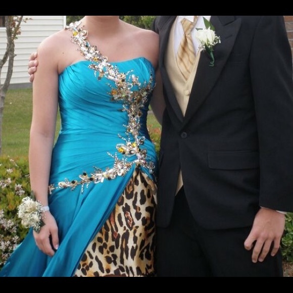 Prom Dress - Picture 3 of 3