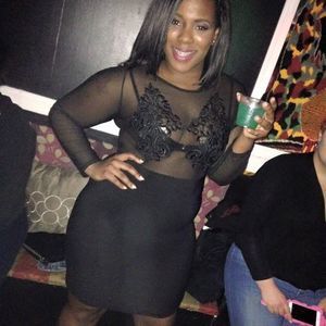 Meet your Posher, Derricka