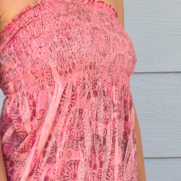 Super cute tube top.
