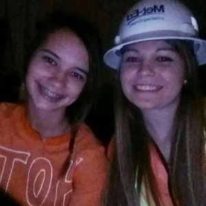 Meet your Posher, Caitlin