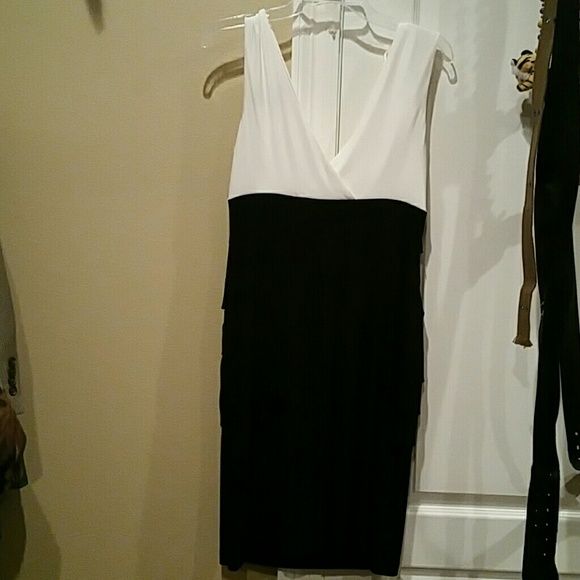 Dress - Picture 2 of 2