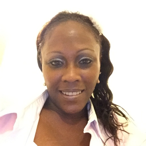 Meet your Posher, Tamara - Picture 1 of 1