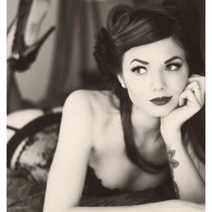 Meet your Posher, Kayla