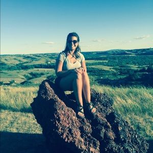 Meet your Posher, Anna